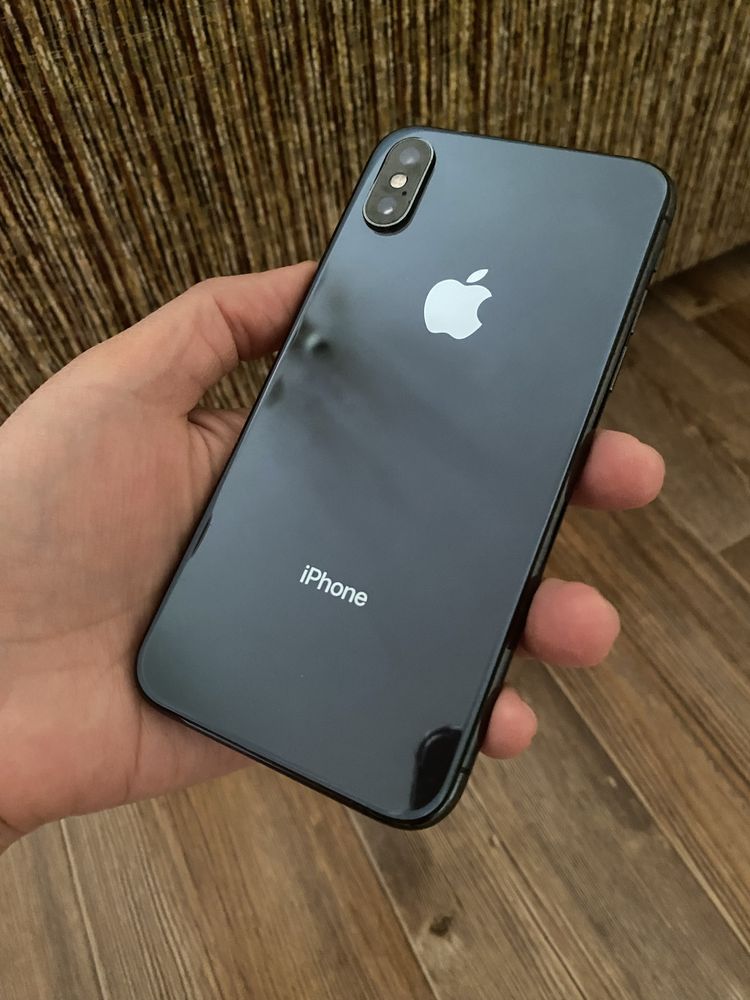 Iphone Xs 64 гб идеал