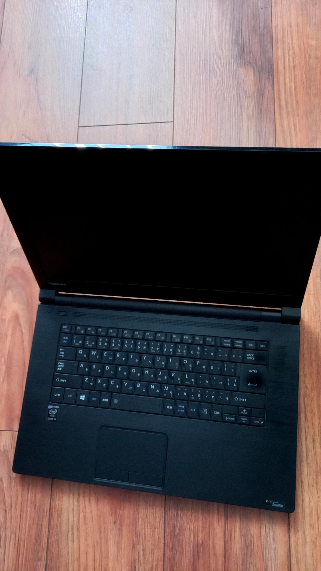 Laptop Toshiba coloare negru