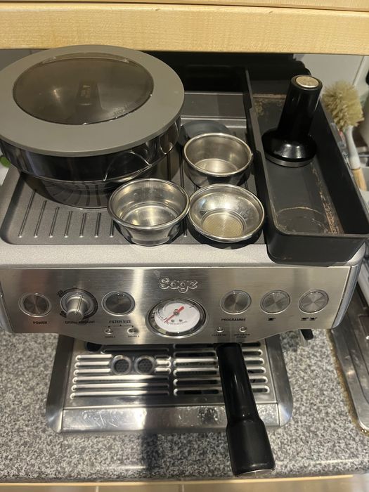 Кафе машина SAGE barista