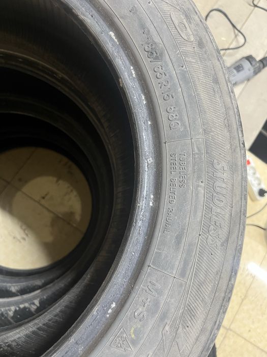 Продам резину toyo без шишек и порезов
