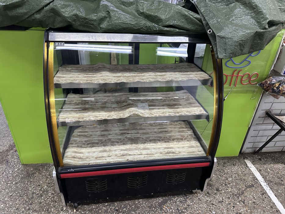 Витринный холодильник