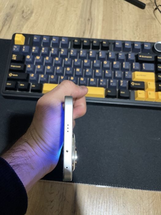 Honor 400 holati idial teilifonga gap yo ishlashi zor