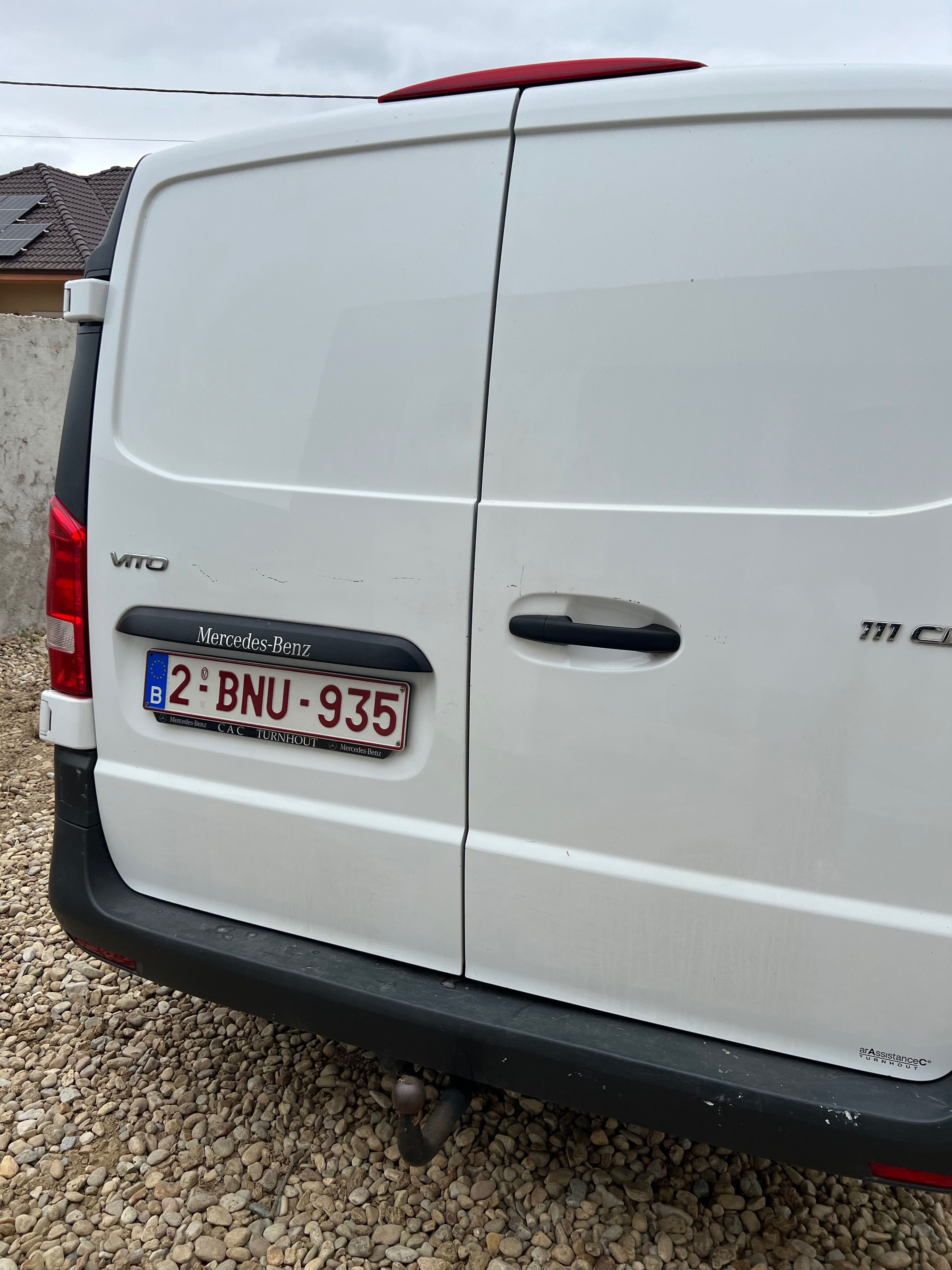 Autoutilitara Mercedes Vito 110