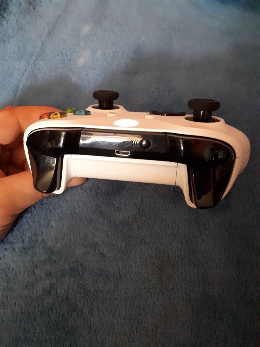 Maneta Xbox One White