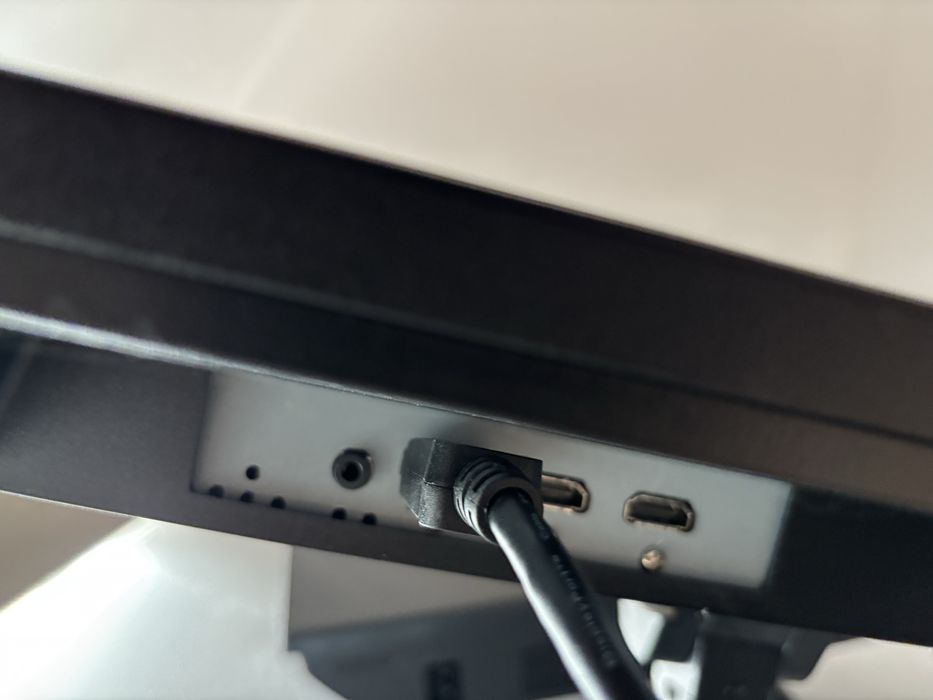 Monitor Gaming Lenovo 27” 1440p 180hz