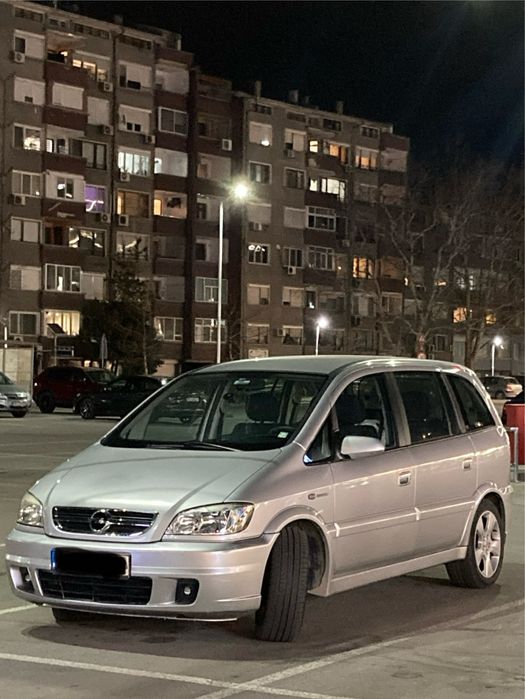 Opel zafira 2.2 DTI metalik