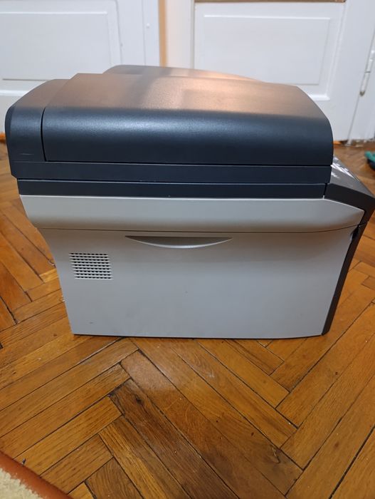 Vând imprimanta Brother MCF-7820N