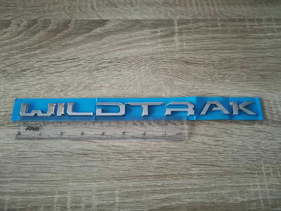 надпис Ford Wildtrak малък размер