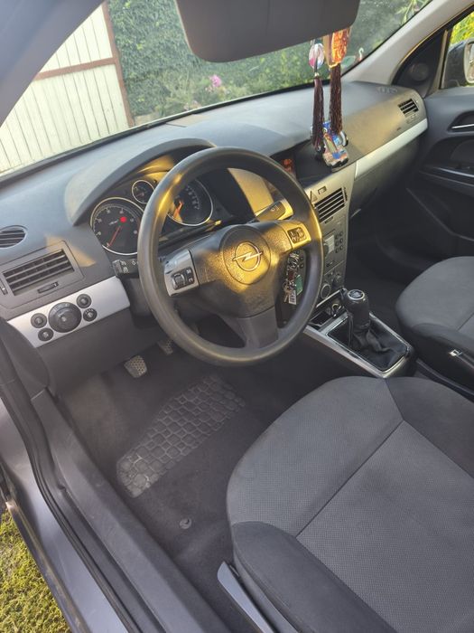 Opel Astra h 1.9