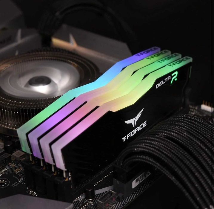 TEAMGROUP T-Force Delta RGB 32GB (4x8GB) DDR4 3200MHz CL16