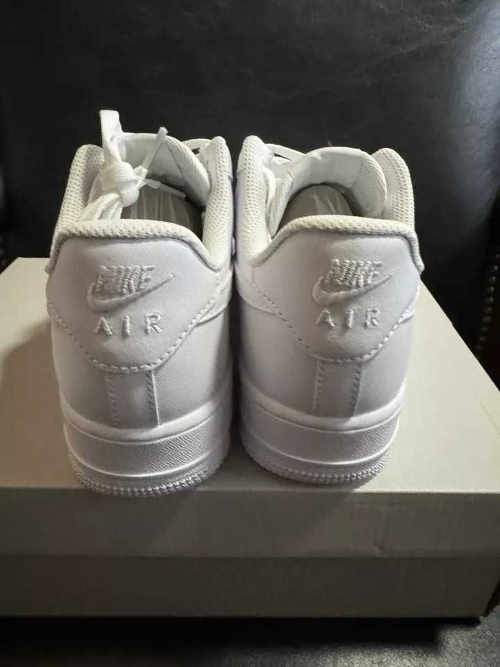 POPULAR Nike Air Force 1 07' Triple White (36-47 номер)