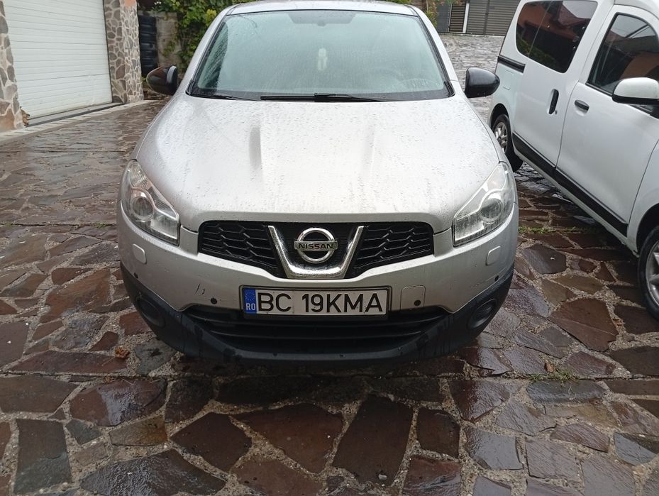 nissan qashqai an 2010