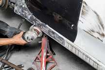 Tinichigerie auto inlocuire piese indreptare reparatie service