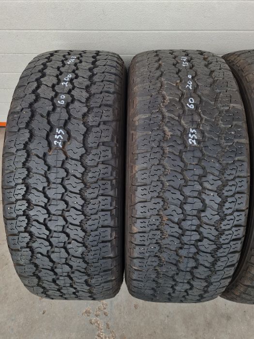 Всесезонни гуми 4 броя GOODYEAR Wrangler 255 60 R20 дот 1523