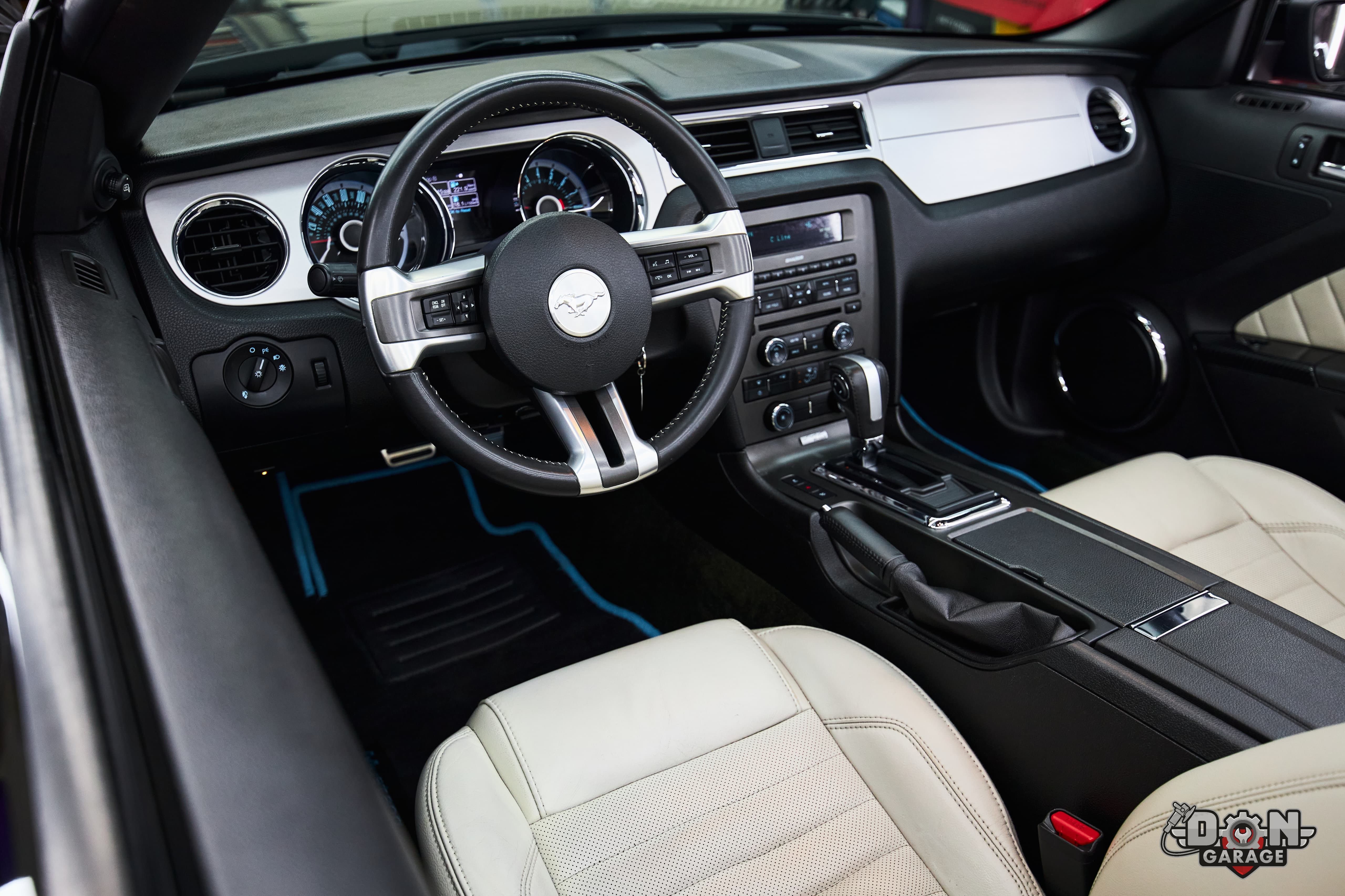 Ford Mustang Cabrio USA | 3.7L V6 Benzină | Automat | 2013 | 98.000 km