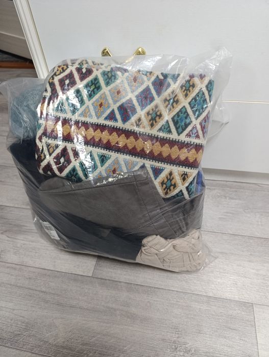 Отдам пакет женской одежды
