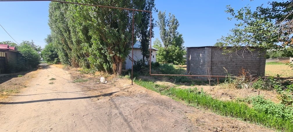 Uchastka sotiladi М39 betonka