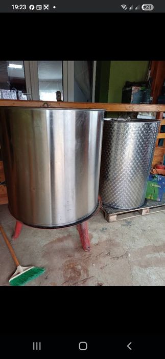 Teasc presă de stors strugurii hidraulic  ,