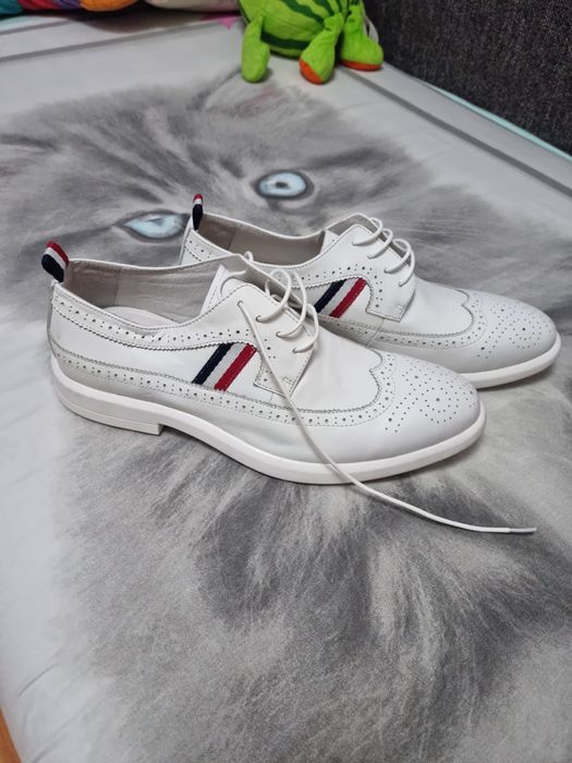 Pantofi piele noi ofertă