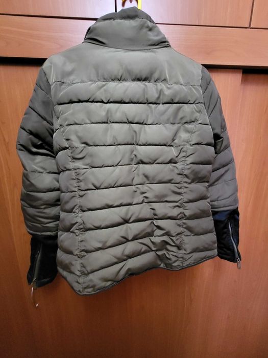 Geaca ESPRIT marimea S/M pret 25lei