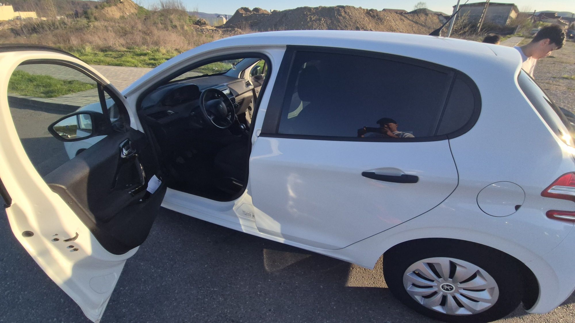 Peugeot 208 2013