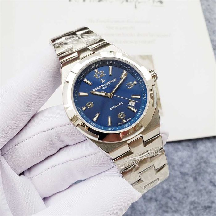 Vacheron Constantin Overseas с автоматичен механизъм