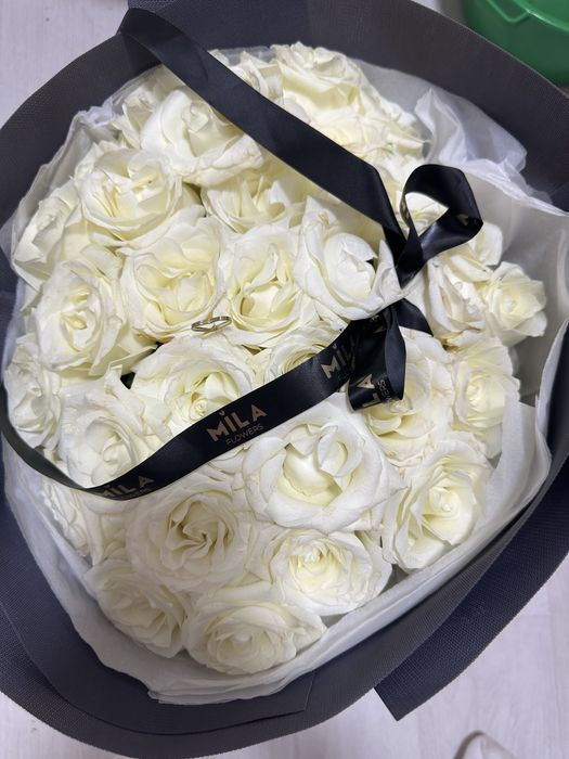 Цветы: 7000 ,свежие вчера ночью получила,причина уезжаю с города