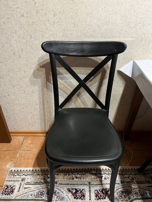 Продается кухонные стулья По 7500 тг каждая