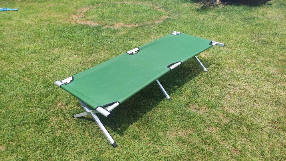 Pat pliant din aluminiu