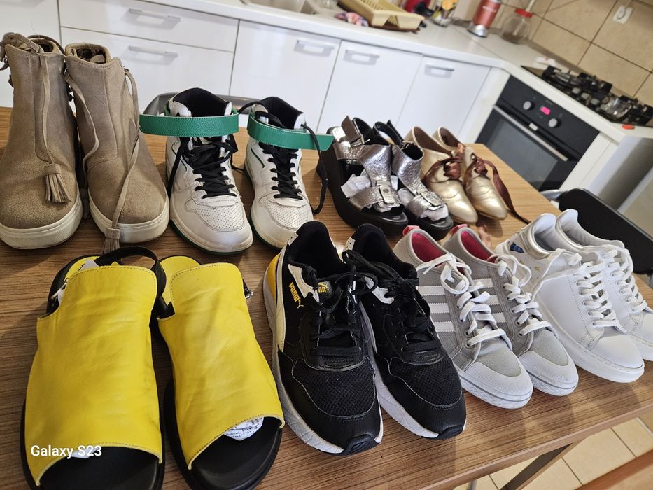 Pantofi marimea 37.38 .: 50 lei