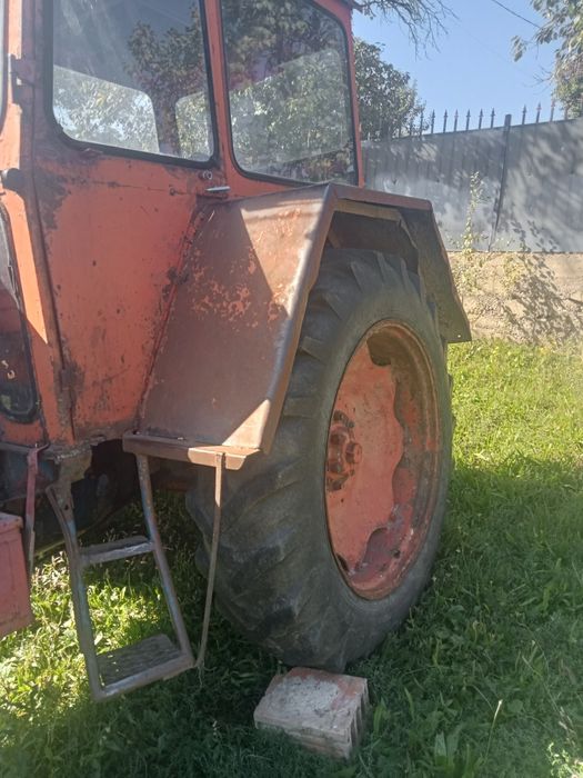 Schimb U650 cu un tractor de 55cp are electromotorul defect