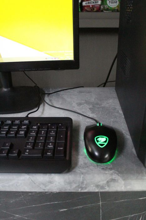 Кейс H61:AVtech: \DDR-3\G 2030\Azu-2GB\HDD-500 GB Led Monitor komplekt