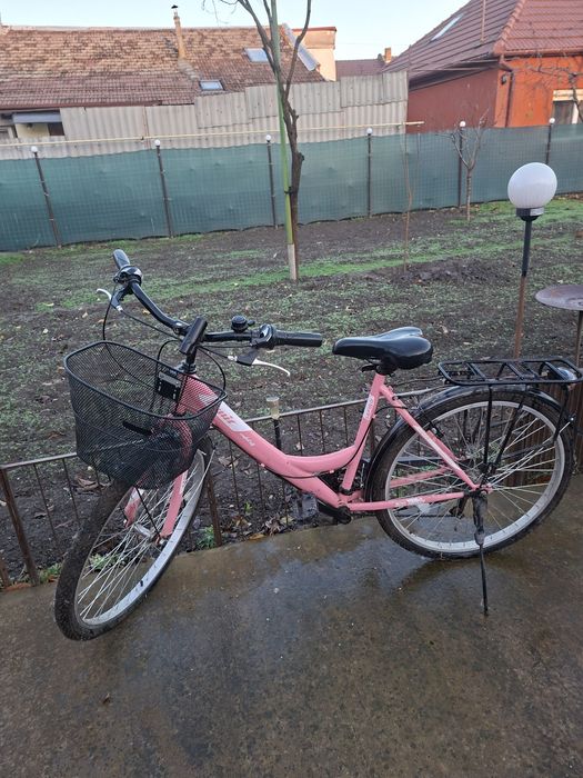 Conditie buna bicicleta roz faina