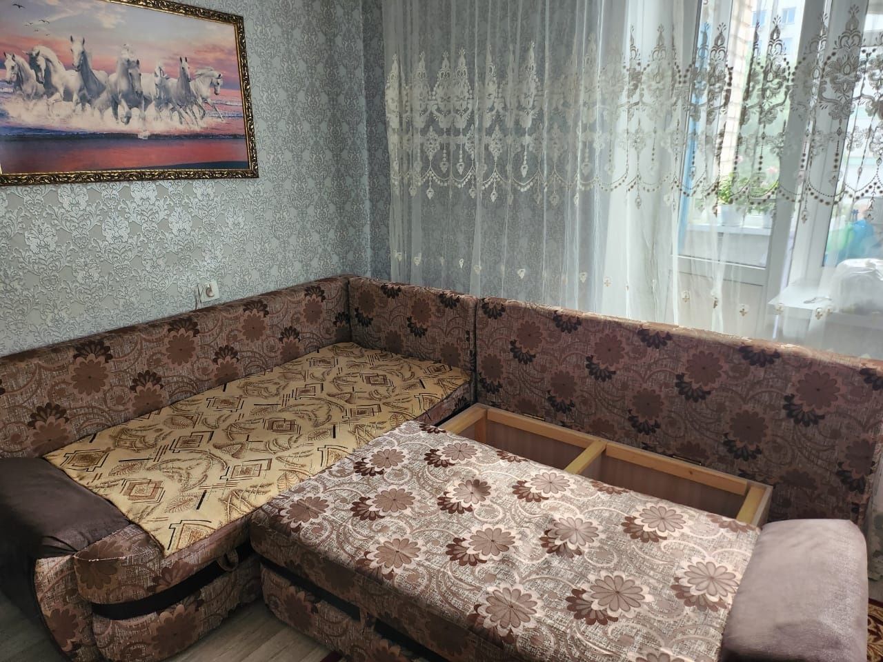 Диван в хорошем состоянии