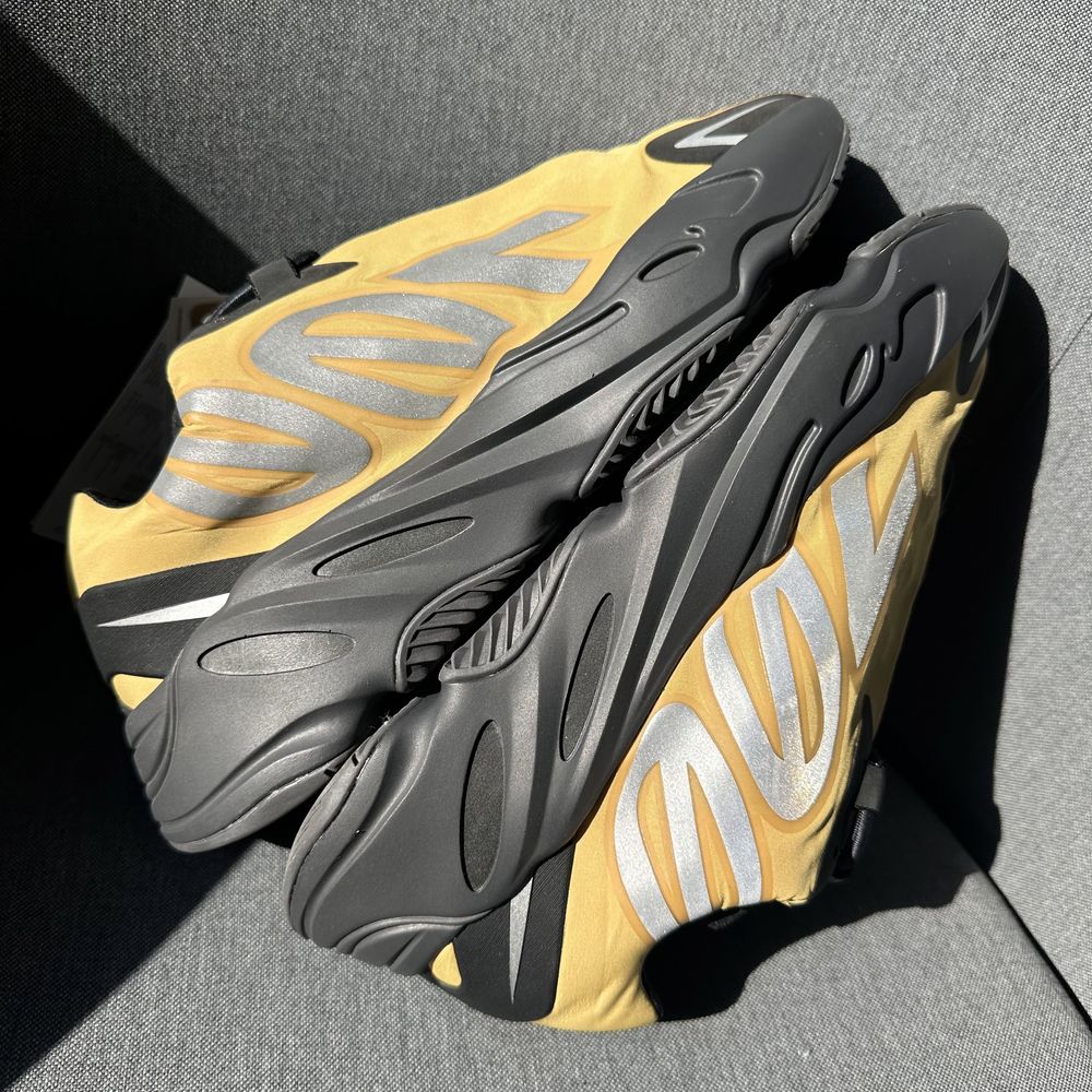 Adidas Yeezy 700 Honey Flux 41 1/3; 42 ; 42 2/3