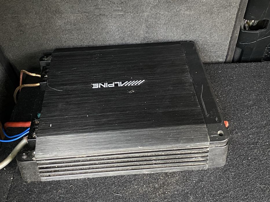 Subwoofer auto