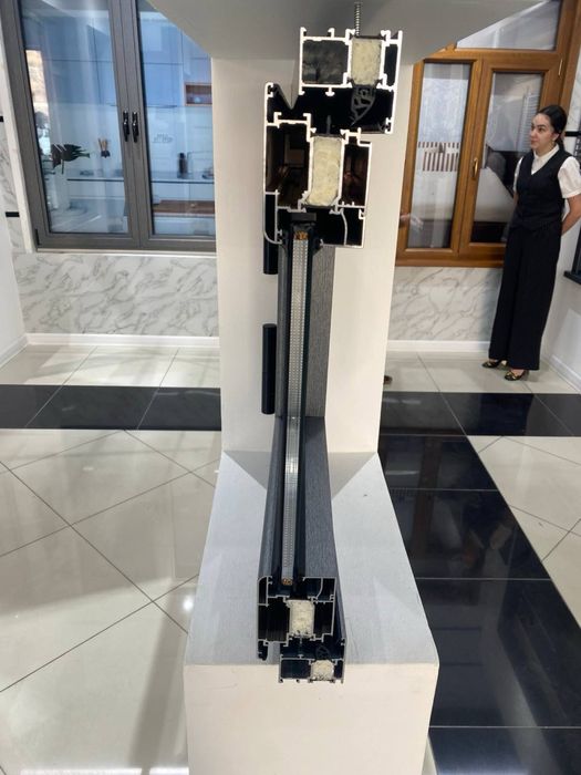 Imzo Engelberg rom va ishiklar