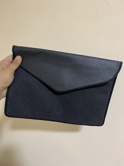 Asus Zenbook 14 OLED.