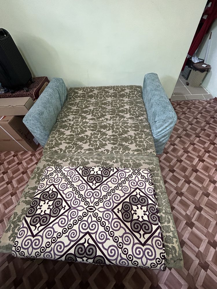 Кресло кровать в хорошем состояний
