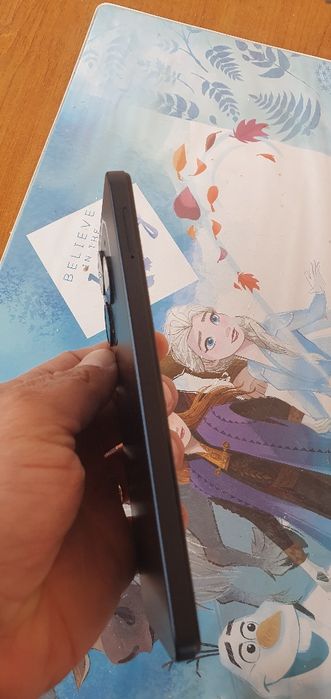 Vand telefon infinix