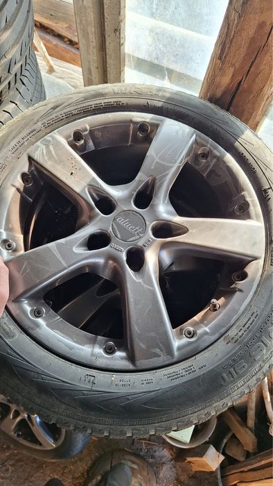 Cauciucuri 18 + un set de jante cu cauciucuri pe 16 de iarna