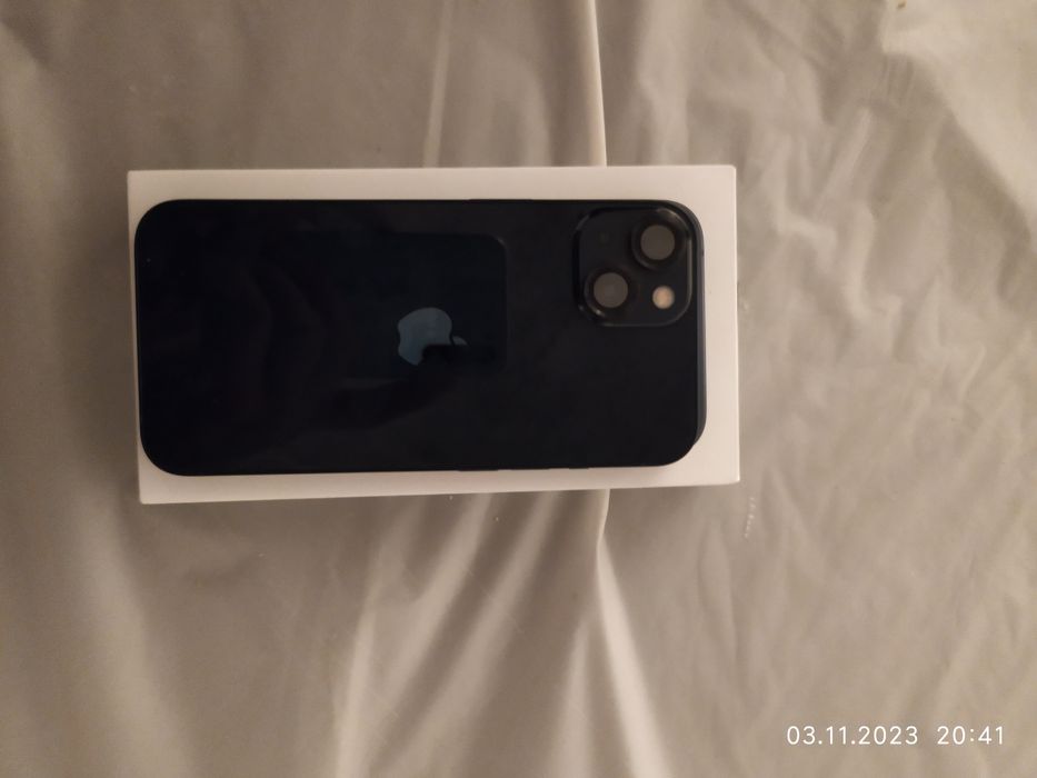 Iphone 13  гарантией