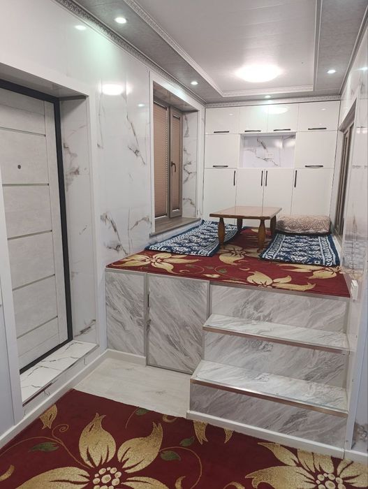 3/1/5 (1-этаж). Сергели 4. Квартира 78 м². Дом панельный. Метро 700 м.