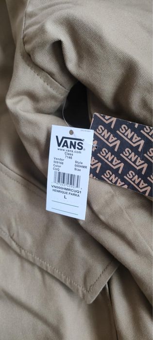 Ново Зимно яке Vans