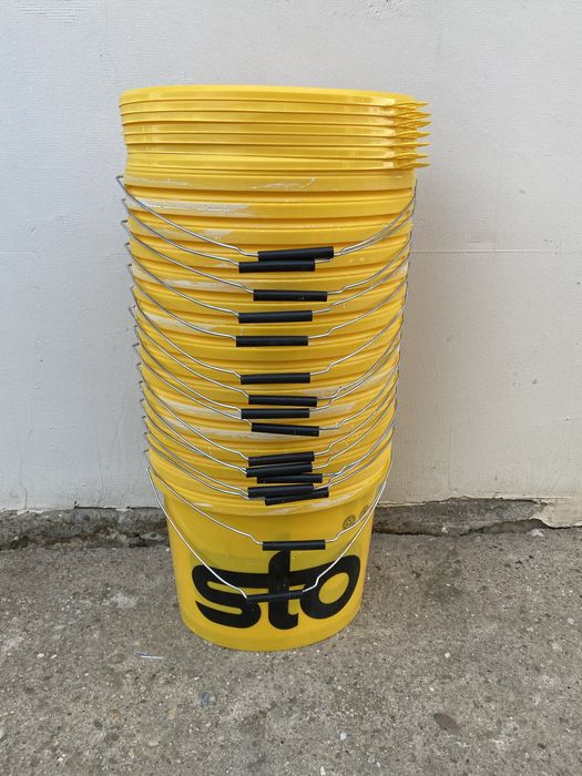 Пластмасови кофи