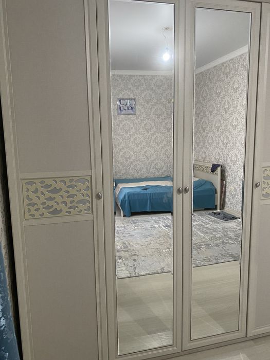 Продам спальный гарнитур