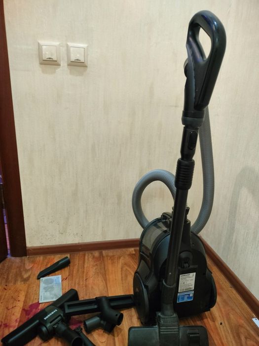 Пылесос Самсунг  в хорошем состоянии