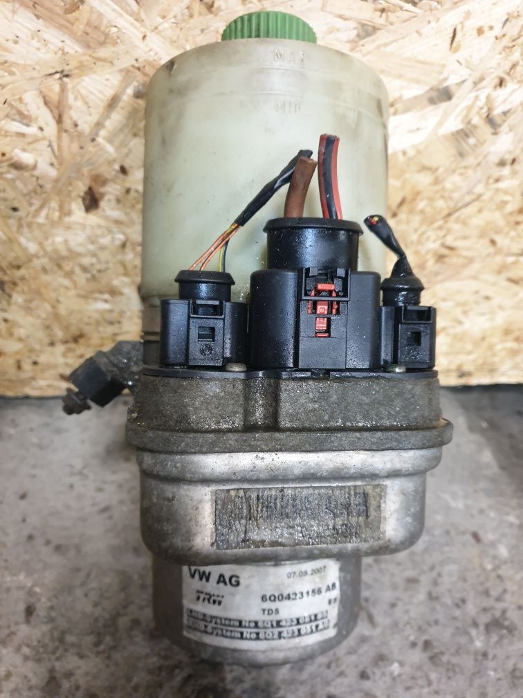 Pompa servo direcție TRW Vw polo 9N skoda fabia 6Q0423156AB