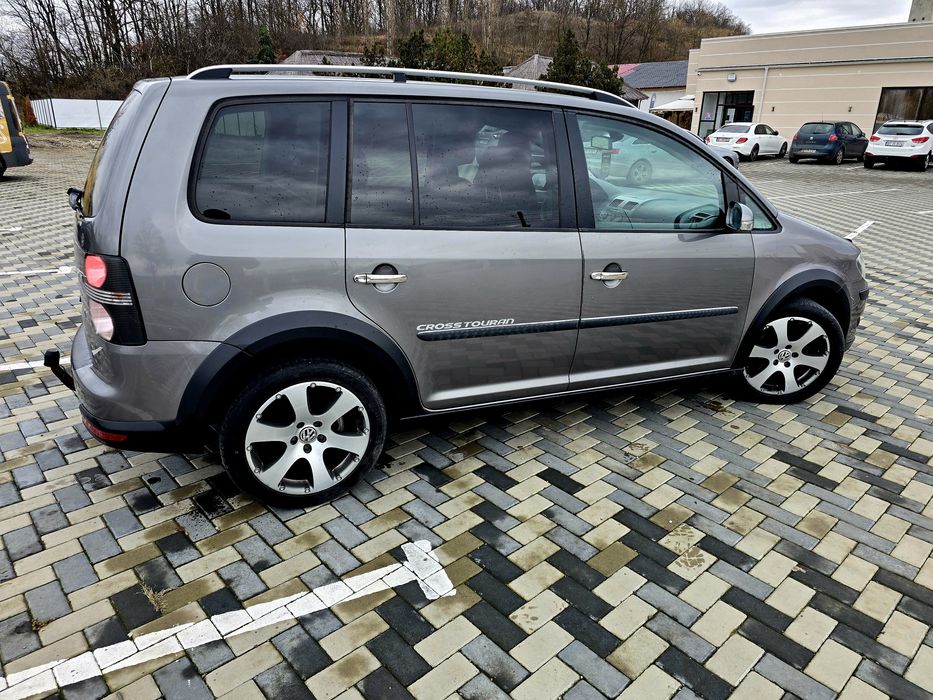 Vand WOLKSKWAGE Touran cros