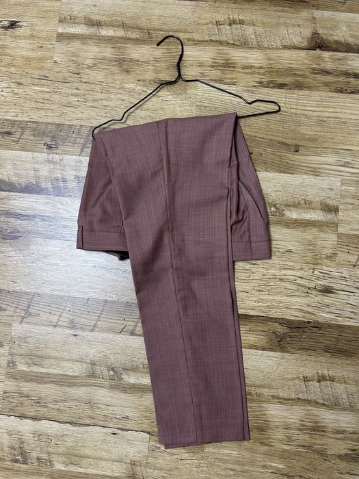 Costum visiniu de ocazie